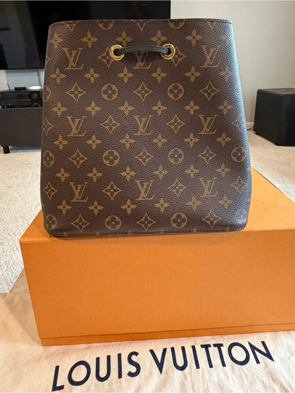Louis Vuitton Monogram Neo Noe MM Handbag